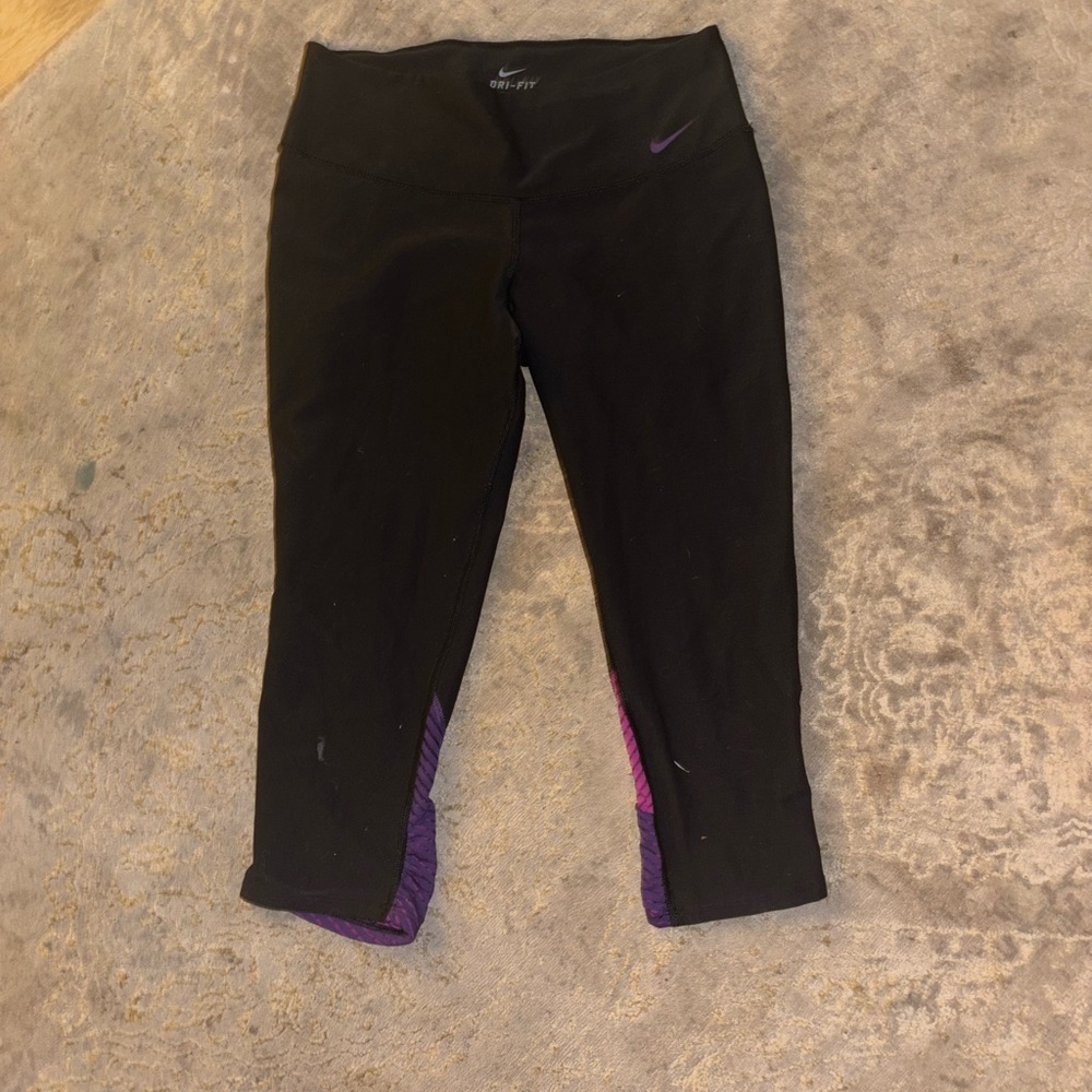 Nike Leggings in Black and Purple